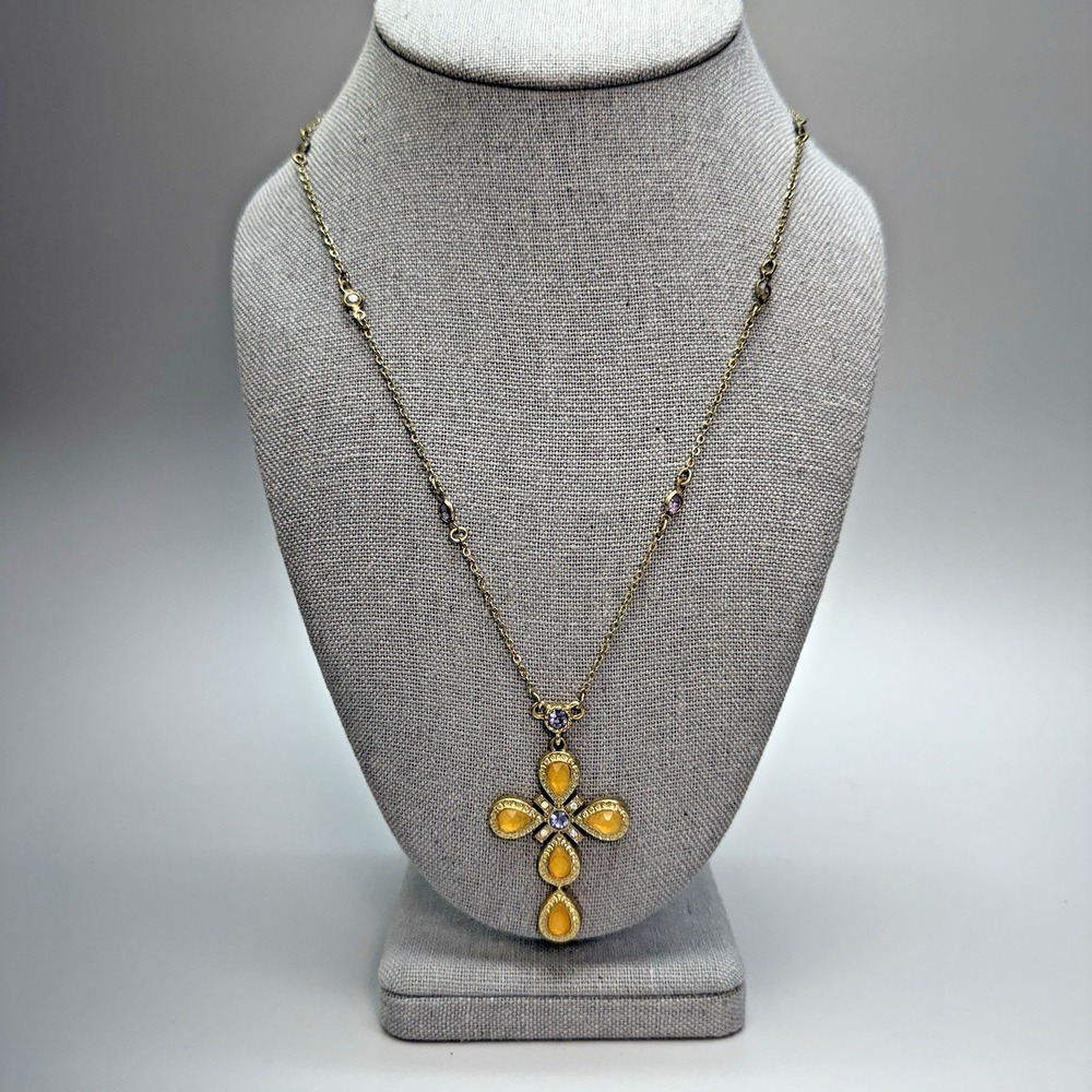 Vintage Avon Cross Pendant Necklace‎ 19" Nina Ricci Rhinestone Gold Chain